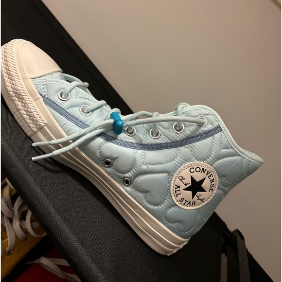 Limited edition converse - Picture 2 of 2